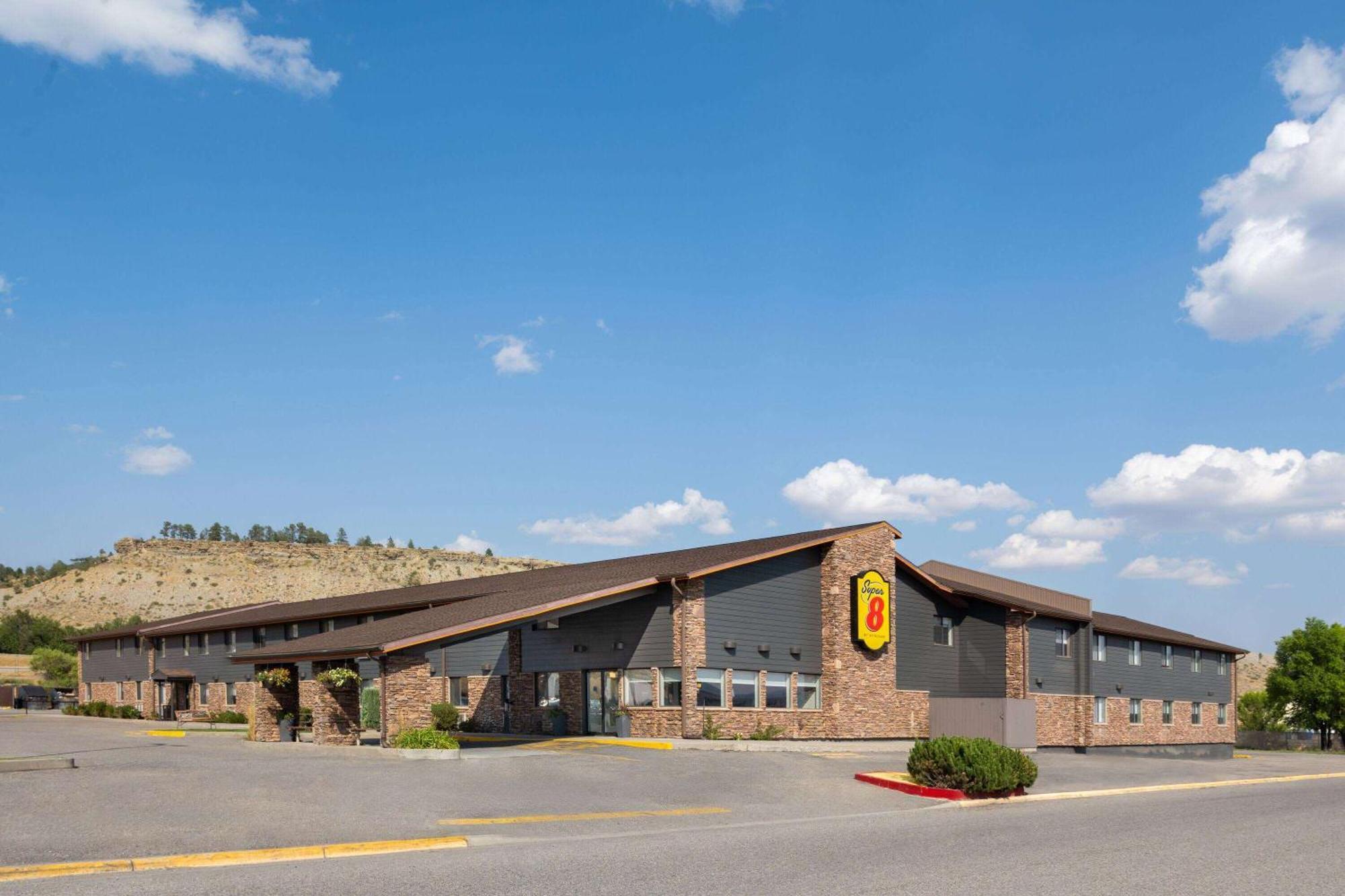 Super 8 By Wyndham Columbus Exterior foto